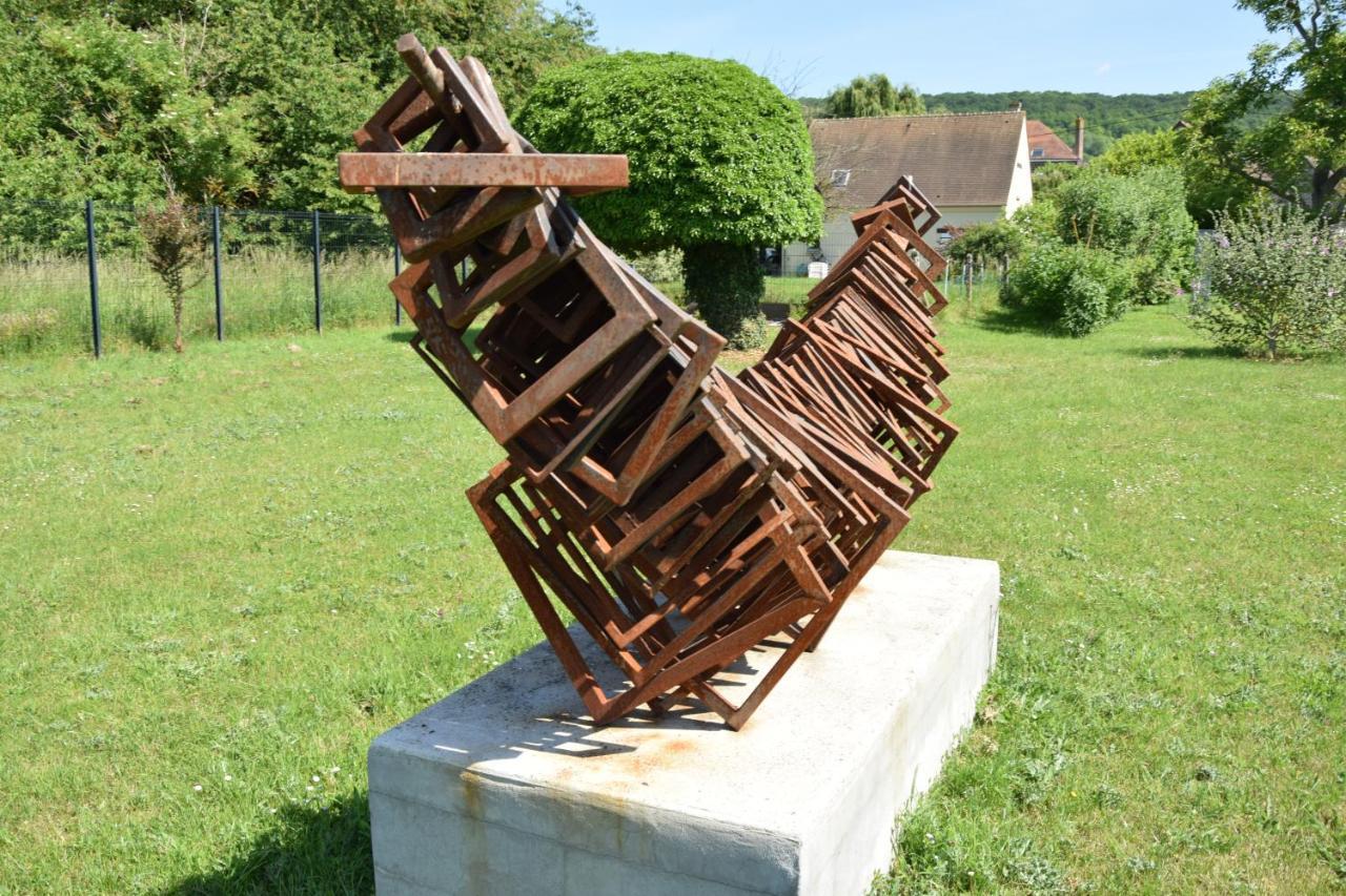 Gite Dans Parc De Sculptures - Gite "Pondichery" Port-Mort Eksteriør billede